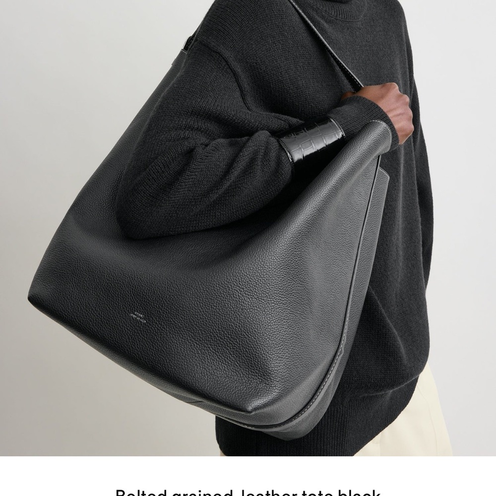 Toteme Black Pebbled Leather Tote with Contrast Stitching - Picture 2 of 5